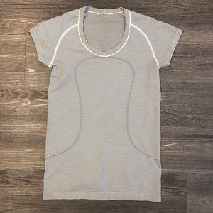 Lululemon swiftly tech short sleeve shirt